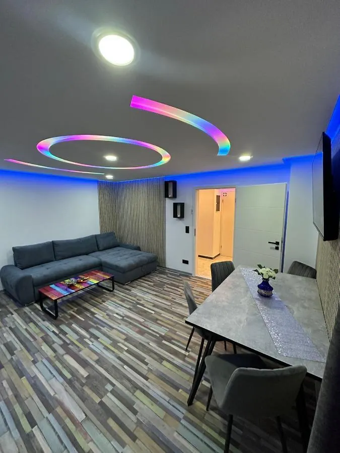 Modern Apartments Neuburg T - Top - 2 Zimmer, Badewanne, Balkon, Parkplatz, Kueche, Wi-Fi, Tv Neuburg an Der Donau
