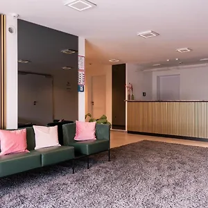 Living Neuburg Aparthotel